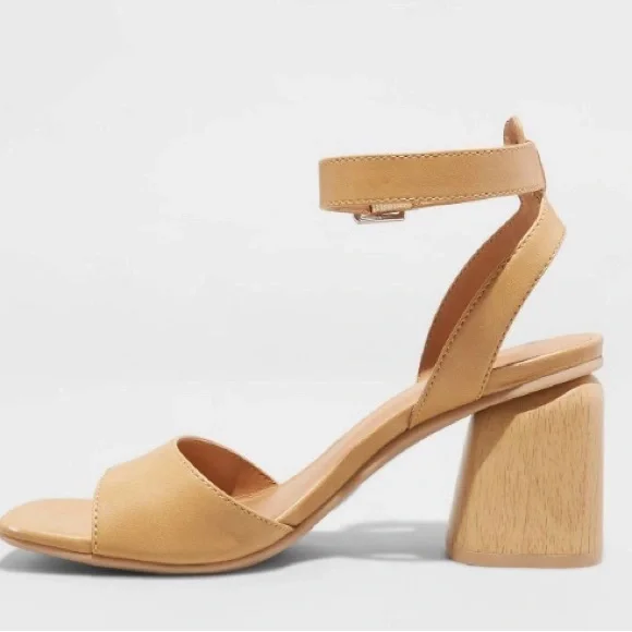 Women's Lauren Heels - Universal Thread - Picture 1 of 7